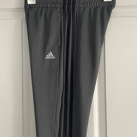 Adidas Joggers Gray Black Stripes YXS Athletic Athleisure - Picture 6 of 7